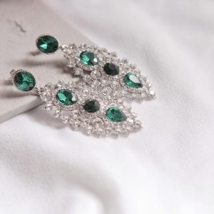 Boho luxury σκουλαρίκι με οβάλ pin & ανάλογο μοτίφ με ζιργκόν, στρας & πράσινους κρυστάλλους σε κάθετη διάταξη
